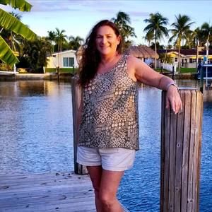 Meet your Posher, Kellie